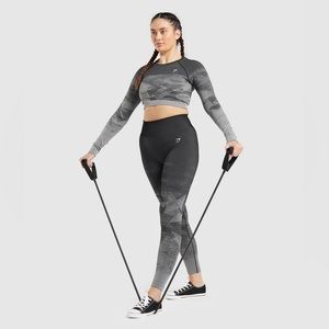 GymShark Adapt Ombré Seamless Leggings and Crop Top Set - Small